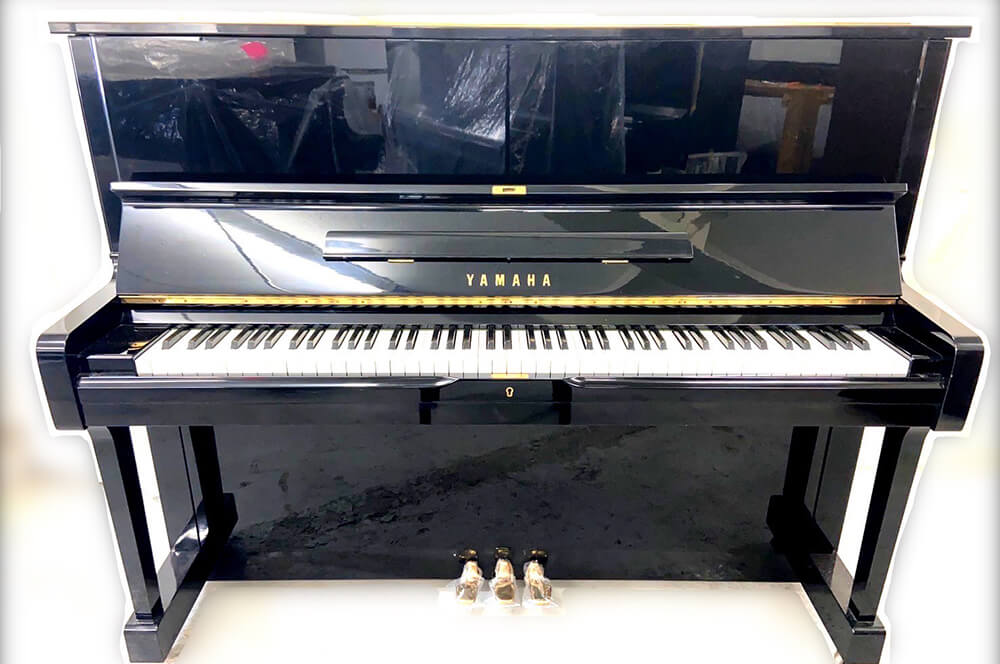 YAMAHA U1H